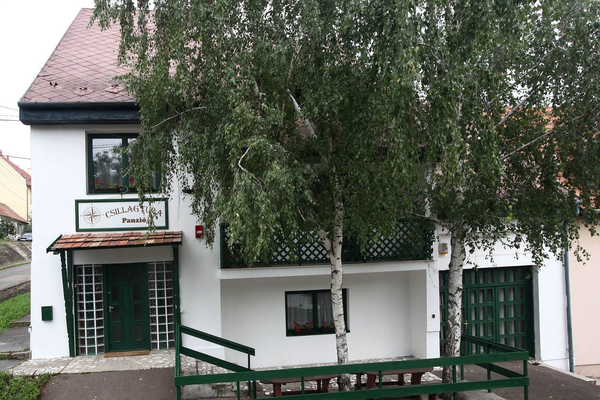 埃格尔斯拉图拉旅馆住宿加早餐旅馆 外观 照片